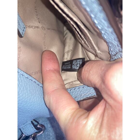 MICHAEL KORS MINI BLUE PEBBLED LEATHER WOMENS CROSBODY BAG - Picture 14 of 14